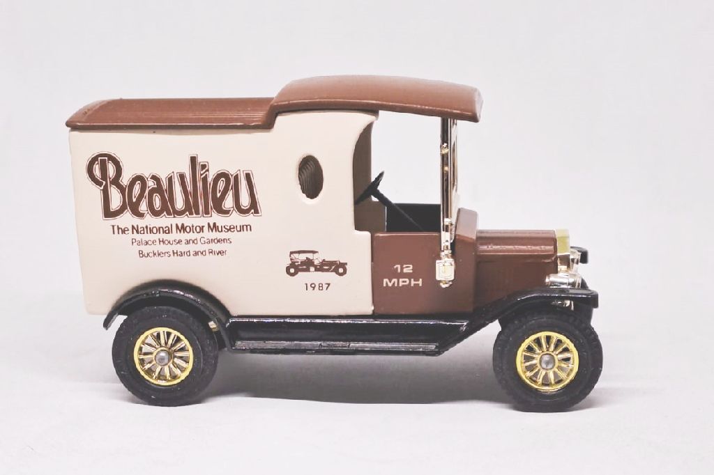 Beaulieu National Museum 1987; 1912 Ford Model T Van